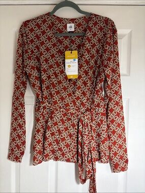 CAbi Rust & Cream Chain-Print Wrap Top “3951”